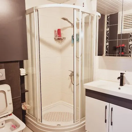 2 Yatak Odasi 1 Salon Daire * Antalya